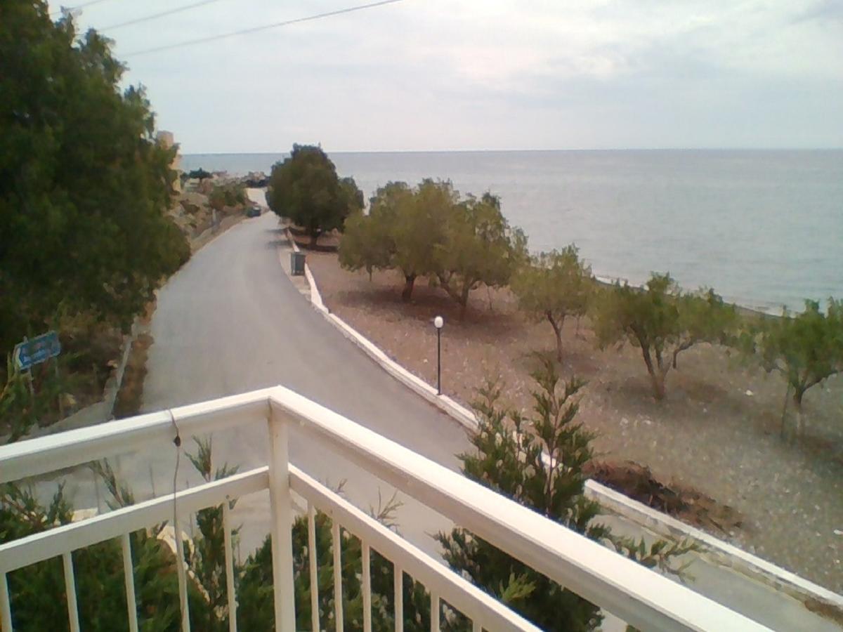 Aparthotel Apollon Tsoútsouros Esterno foto