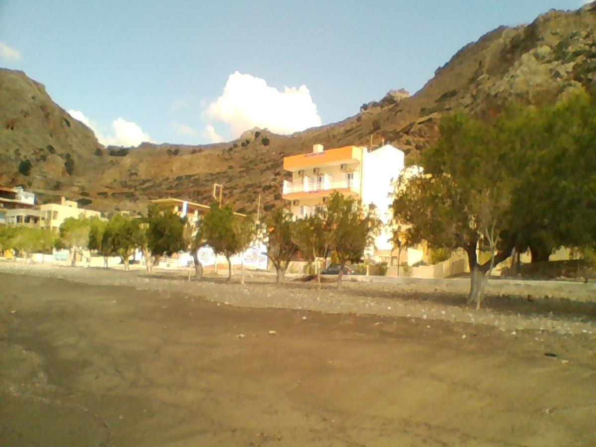 Aparthotel Apollon Tsoútsouros Esterno foto