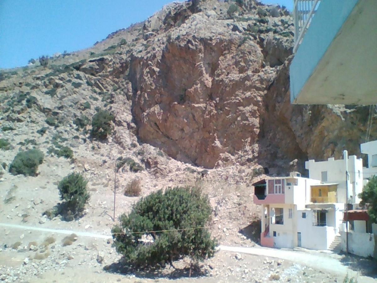 Aparthotel Apollon Tsoútsouros Esterno foto