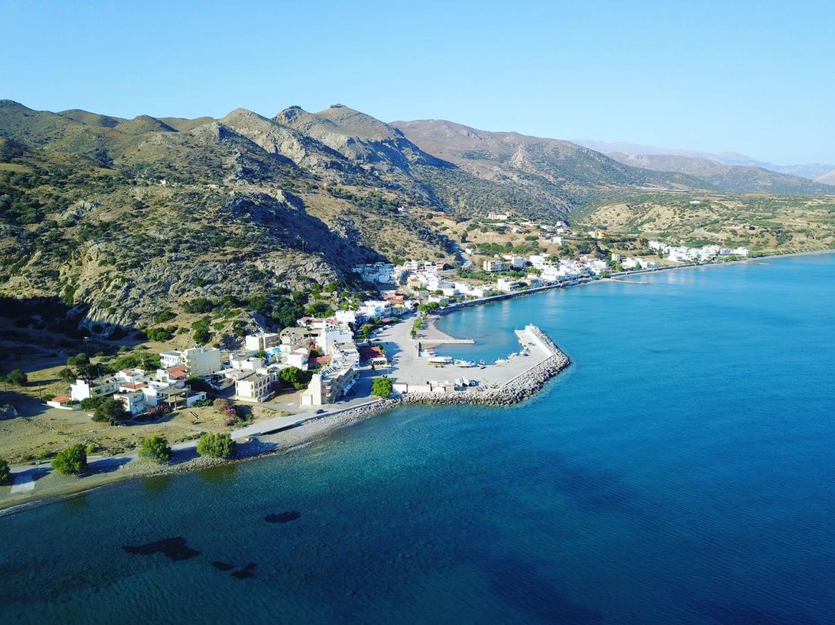 Aparthotel Apollon Tsoútsouros Esterno foto
